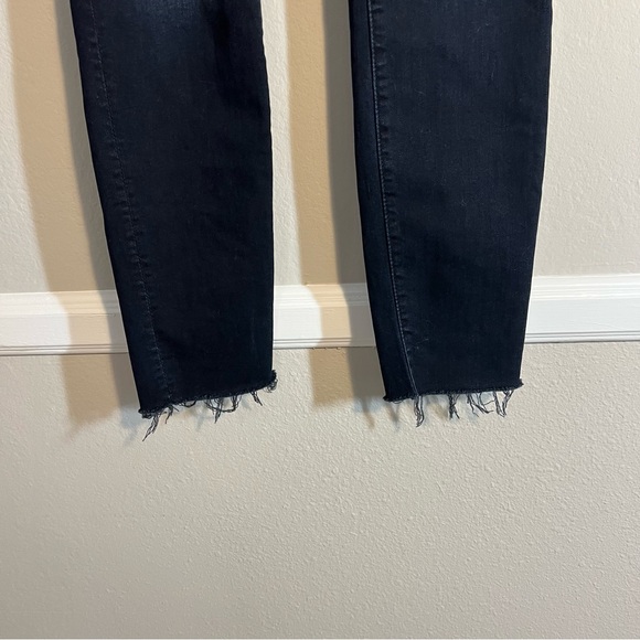 Mother High Waisted Looker Ankle Fray Jeans in Last Call Dark Blue Wash Size 25 - Picture 3 of 9